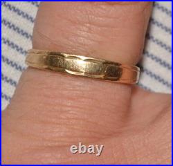 60s VINTAGE 14K SOLID GOLD FANCY SCALLOP PATTERN WEDDING 3mm Wide BAND Sz 6