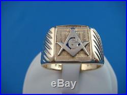Classic Masonic Men's Vintage Ring 7.7 Grams Size 11 10k Yellow Gold