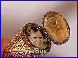 Extraordinary Man or Woman's Vintage 18Kt Gold Locket Ring