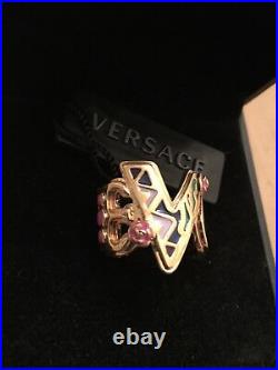 G Versace Vintage Logo Circle Ring in tribute gold. Versace distinguish
