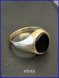 Hallmarked 9ct Gold Vintage Mens Oval Black Onyx Signet Ring 3.9g Size U1/2