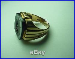Large Vintage Yellow Gold Man's Ring With Engraved Intaglio On Sard