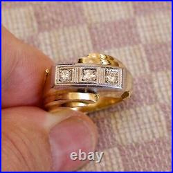 MEN'S VINTAGE 14K YELLOW GOLD. 30 CARAT DIAMOND RING (size 10)