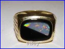 Men's 14K Yellow Gold Ring Inlay Opal Onyx Stamp V38 14k Holland Vintage Estate
