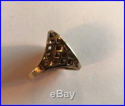 Men's COIN/Medal Ring 9ct Gold Quality Size R Weight 4.9g Vintage
