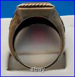 Mens 10 K & Ruby Ring. FREE 3 DAY PRIORITY SHIPPING