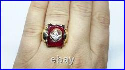 Mens 10k Solid Yellow Gold Freemason Masonic Red Stone Vintage Ring