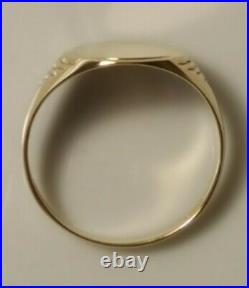 Mens 9ct Gold Vintage Signet Ring T Oxford Oval with Engraved Shoulders-VGC