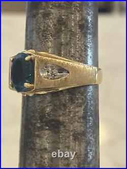 Mens Vintage 14K 585 Yellow Gold Ring Heavy 4.8g size 9 Blue TopaZ Diamonds