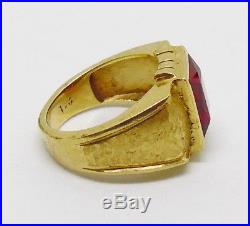 Mens Vintage 18k Solid Yellow Gold Square Synthetic Red Ruby Ring 12.2grams