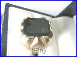 VINTAGE ESTATE 10K YELLOW GOLD MENS RING with NATURAL BLOODSTONE, ca. 1940's
