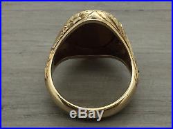 VINTAGE Men's 18K Yellow Gold Engraved Cat's Eye Ring Size 8.5