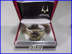 VTG Bulova Accutron Astronaut Men's Wristwatch Coffin Link Band 14k Bezel Ring