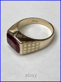 Vintage 10K Yellow Gold Men's Ruby Ring Size 10.75