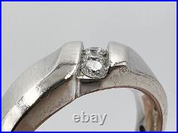 Vintage 10k White Gold Ring With 3 Diamonds. Size 10.5