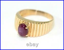 Vintage 14K YELLOW GOLD, RED STAR SAPPHIRE Womens/Mens Stepped Ring/Band Size 9