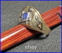 Vintage 14kt Gold Masonic Ring Size 13 Weighs 9.1 Grams