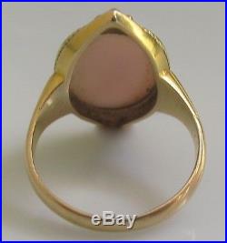 Vintage 15ct yellow gold man set in an oval coral cameo ring size I 1/2