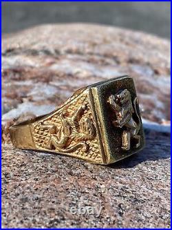 Vintage 18K Yellow Gold Lion Passant or Lion of England Ring Size 10