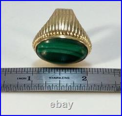 Vintage 18k Gold Malachite Mens Ring Stunning 17.8 Grams Sz 9.5