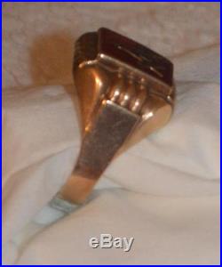 Vintage 1950's Masonic Symbol Inlaid Flush into a Ruby 10k Solid Gold Men's Ring