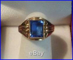 Vintage 1960s Boys / Young Men 10k Yellow Gold Synthetic Blue Sapphire Ring Sz. 7
