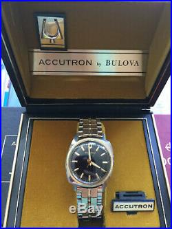 Vintage Bulova Accutron M6 214 Asymmetric 14kt GF Bezel Ring STLSTL Mens Watch