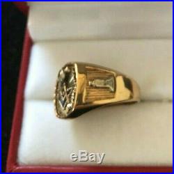 Vintage Masonic 10k Man's Ring with. 18 ct Diamond 1950's