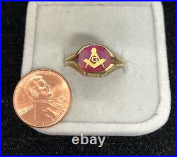 Vintage Men's 10K Yellow Gold Masonic Ring Freemason w Red Stone S8.75 4.44g D&F