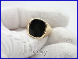 Vintage Men`s 10k Yellow Gold Black Onyx Ring. Size 9.75