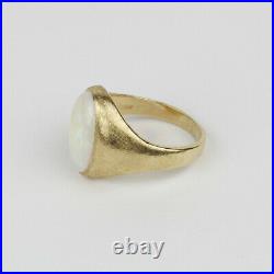 Vintage Men's 14k Yellow Gold Florentine Finish Oval Opal Band Ring Size 9.5
