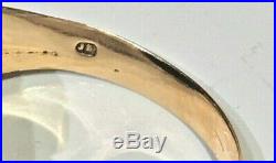 Vintage Men's 14kt Yellow Gold Bi Colored Onyx Signet Ring. Size 10