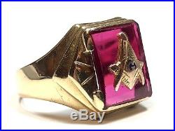 Vintage Mens 10K Yellow Gold Masonic Freemason Ring Size 10