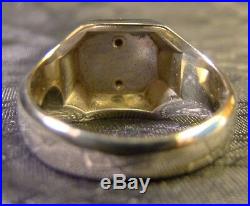 Vintage Odd Fellows FLT 10 K White Gold Enamel Shiny Size 10 Mens Ring