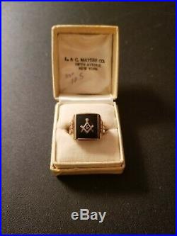 Vintage mens masonic ring